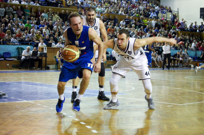 U-BT Cluj țintește a doua victorie în play-off în fața CSU Sibiu