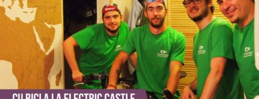 Vin cu bicicleta la Electric Castle ca să adune bani pentru vârstnici