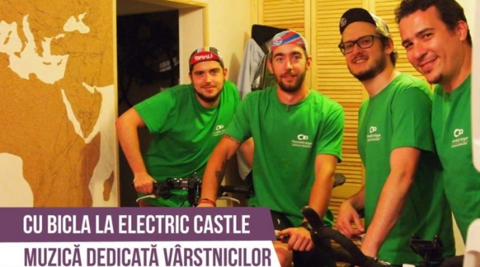 Vin cu bicicleta la Electric Castle ca să adune bani pentru vârstnici