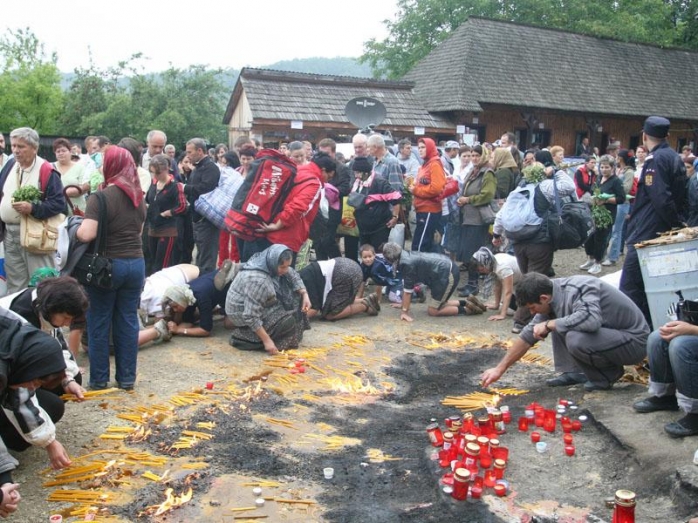 Greco-catolicii pornesc în pelerinaj la Nicula. Care va fi traseul