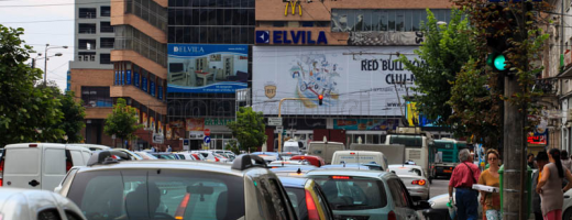 Aşa arăta Piaţa Mihai Viteazul luni după amiază. Foto Saul Pop