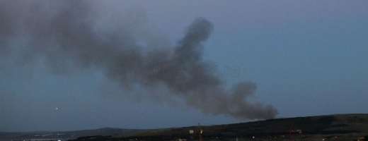 INCENDIU la rampa de gunoi de la Pata Rât