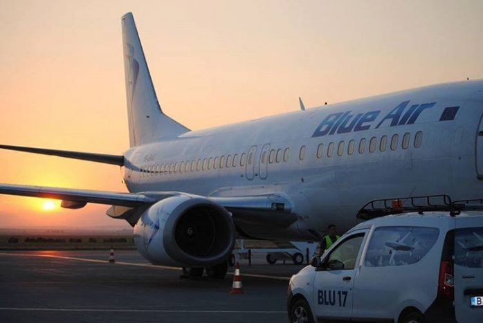 sursa foto; Facebook Blue Air