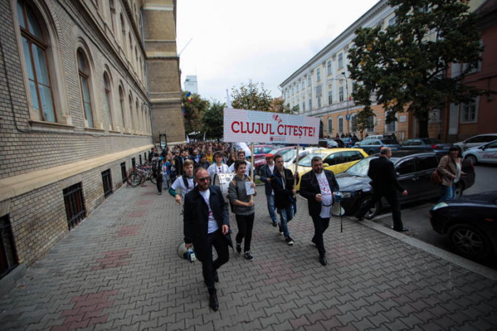 Sute de clujeni au participat la Marşul Lecturii. Foto Saul Pop