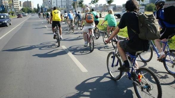 Abaterile bicicliştilor, a treia cauză a accidentelor grave