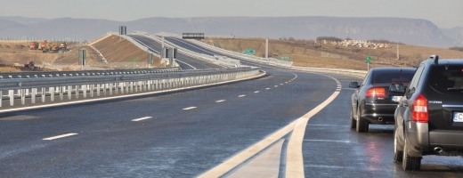 Restricţia de pe Autostrada Transilvania a fost anunţată şi în weekend. FOTO Arhivă