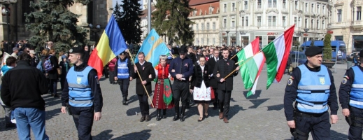 Manifestările de Ziua Maghiarilor de Pretutindeni au avut în 2017 la Cluj acelaşi traseu ca în fiecare an. FOTO Ovidiu Cornea