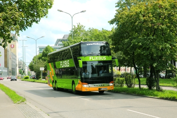 Start-up-ul european FlixBus își întărește prezența pe piața din România: cu ALIS Group, rețeaua verde se extinde rapid