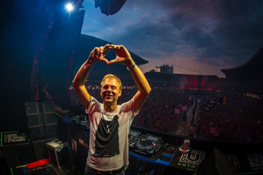 Armin Van Buuren “România, ce bine e să fiu acasă” 