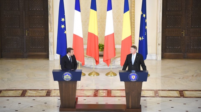 Vizita lui Macron în ROMÂNIA. Preşedintele Franţei vrea reformarea Spaţiului Schengen şi cere susţinerea României  Sursa foto Facebook Klaus Iohannis