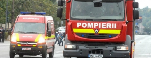 Zeci de pacienţi au fost evacuaţi de la clinica Medicală 2 din Cluj-Napoca ca urmare a unui incendiu. Focul a fost pus voit