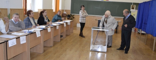 Cu cine ar vota românii dacă duminică ar avea loc alegeri