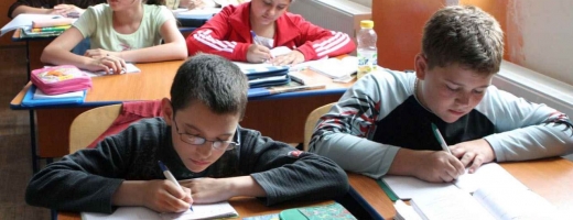 Ministrul Educaţiei: În următorii trei ani procentul elevilor care nu continuă școala trebuie redus la sub 1,5% 