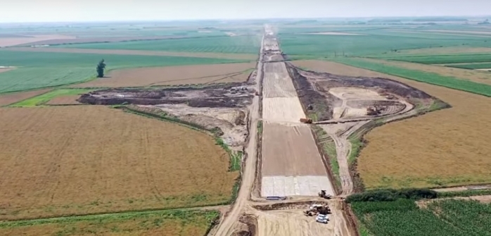 Constructorii români, mai harnici pe șantierele autostrăzilor. Străinii, catastrofă pe bani grei!