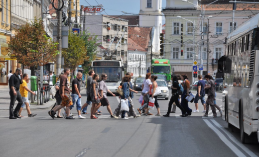 Megkezdődött a kolozsvári bérlakások „vadászata”: havi 2.200 € egy lakásért a Györgyfalvi-negyedben!