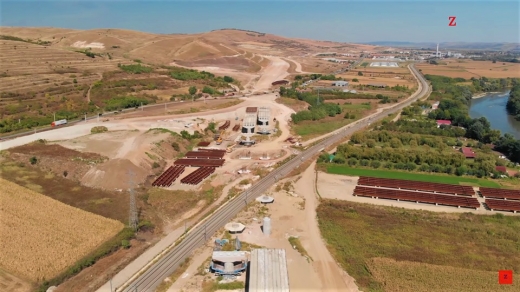 Lotul 1 al Autostrăzii Sebeș-Turda, gata în 2019? Nici poveste: „Există riscul să nu fie gata nici anul viitor!”, sursă foto: captură dronă Ziarul Unirea