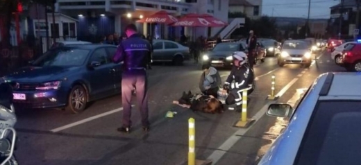 FOTO O tânără care a vrut să traverseze strada neregulamentar, accidentată în zona căminelor studențești, foto: Paul Gheorgheci, Monitorul de Cluj