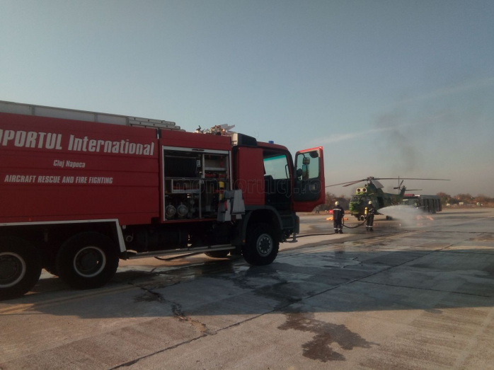 VIDEO Demonstrație de forță la Aeroportul Cluj! Cât de pregătiți suntem pentru o catastrofă aviatică?, sursă foto: Raymond Füstös / Monitorul de Cluj