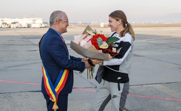 OFICIAL Consilierii au decis, Simona Halep va deveni cetățean de onoare al Clujului. Boc: „Un vot de suflet pentru marea noastră campioană!”, sursă foto: Facebook Emil Boc