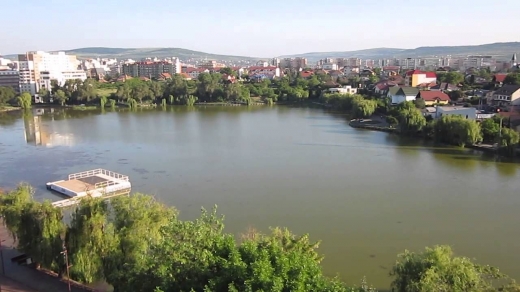 Intervenție crucială a pompierilor! Bătrână salvată după ce a fost găsită plutind pe Lacul Gheorgheni, sursă foto: captură video YouTube