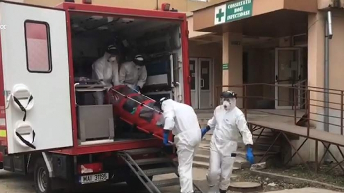 Un nou SUSPECT de CORONAVIRUS transporat la Spitalul de Boli Infecțioase din Cluj