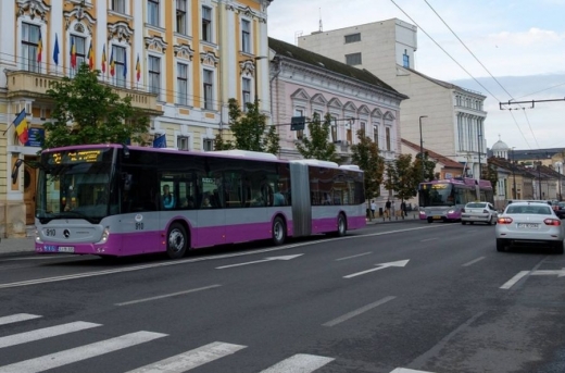 emil-boc-promite-ca-nu-va-opri-transportul-in-comun-autobuzele-vor-circula-dupa-graficul-normal