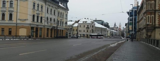 clujul-un-oras-parasit-pe-strazile-din-oras-mai-circula-doar-autobuzele-foto