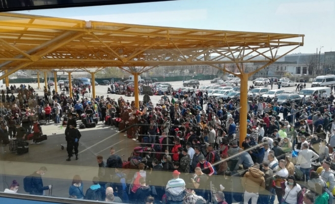 Anchetă privind organizarea transportului muncitorilor care au zburat de pe Aeroportul Cluj