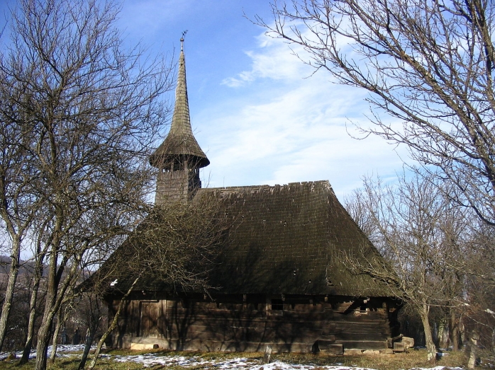 Panică în noaptea Învierii la doi pași de Cluj. O casă parohială a fost cuprinsă de flăcări, sursă foto: Wikipedia