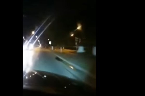 INCONȘTIENȚĂ! Un tânăr care TRANSMITEA LIVE de la volan a provocat un accident cu 6 victime