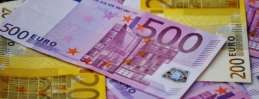 ANALIZĂ VALUTARĂ. Euro nu are putere să treacă de 4,8450 lei