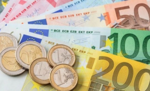 ANALIZĂ FINANCIARĂ. Euro a crescut la 4,8428 lei