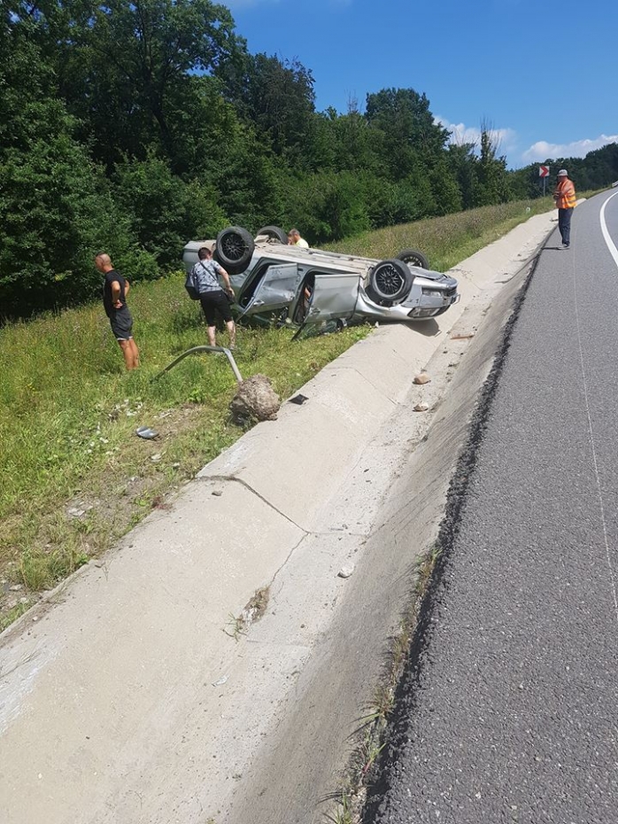 Accident pe centura Apahida - Vâlcele! Un tânăr s-a răsturnat după ce a pierdut controlul volanului