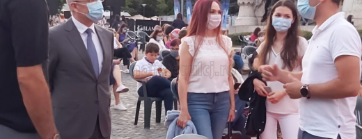 TIFF 2020 a debutat cu Boc şi Abrudean în prim plan. Distanţarea socială este respectată cu stricteţe. FOTO