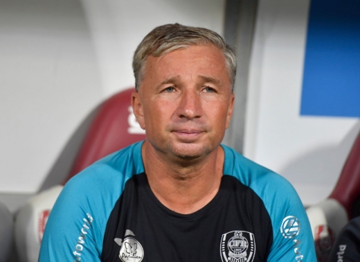 Universitatea Craiova - CFR Cluj. Dan Petrescu nu va face deplasarea în Bănie