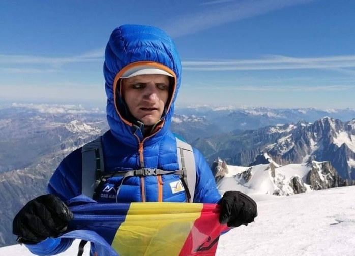 Alex Benchea, alpinistul cu ochii albi. La doar 21 de ani, a cucerit Mont Blanc și Kilimanjaro!