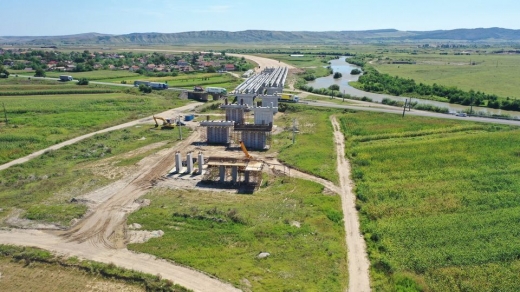 Constructorii grăbesc lucrările pe Autostrada Transilvania. Când vom circula pe între Chețani și Câmpia Turzii? FOTO/VIDEO: Asociația Pro Infrastructură