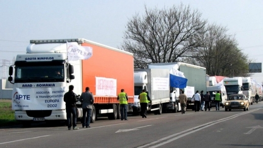 Șoferii de TIR și de autobuze, scutiți de plata impozitelor pe modelul IT-iștilor?