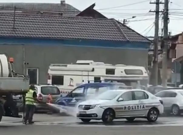 VIDEO. Cum sunt spălate mașinile Poliției la Cluj?