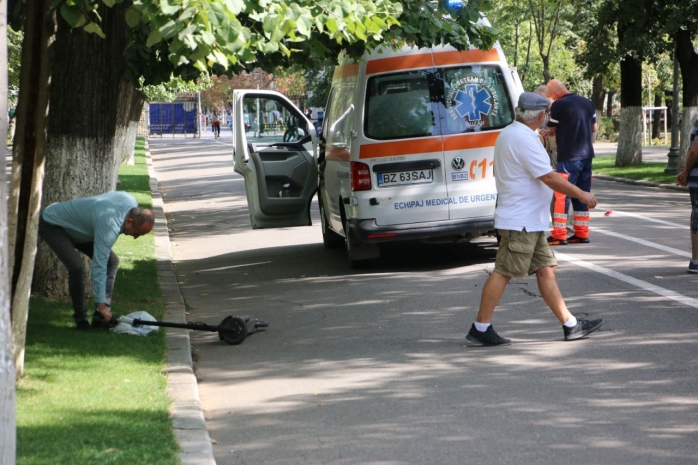 barbat-mort-trotineta-electrica-ambulanta