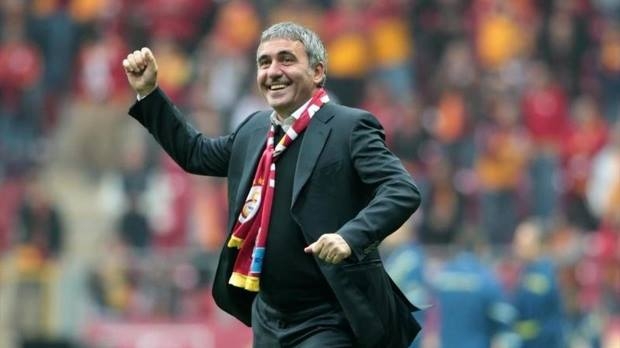 Hagi, nominalizat pentru echipa ideală din istoria fotbalului de France Footbal