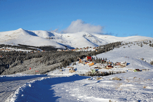 Șapte turiști BLOCAȚI pe Transalpina din cauza zăpezii