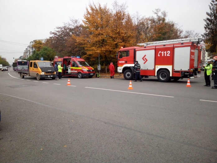 Un bărbat de 90 de ani a fost LOVIT de o autoutilitară în Cluj-Napoca. FOTO