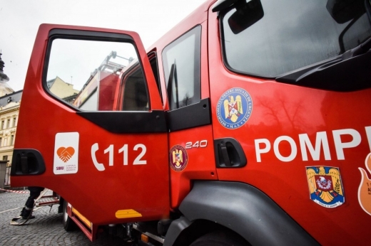 incendiu-la-o-casa-din-turda-au-intervenit-doua-autospeciale