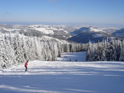 Cabanele au fost luate cu asalt de oameni pentru mini-vacanța de 1 Decembrie. Care sunt prețurile cabanelor din Cluj?