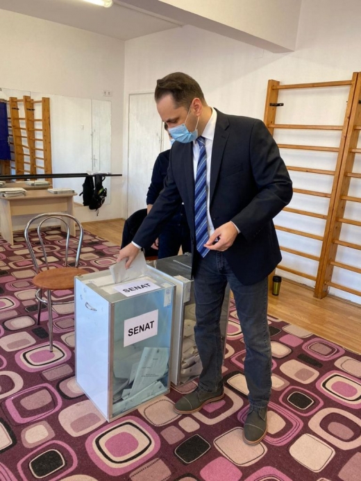 Vasile Cristian Lungu, la vot: „Azi am votat cu un singur gând, România!”