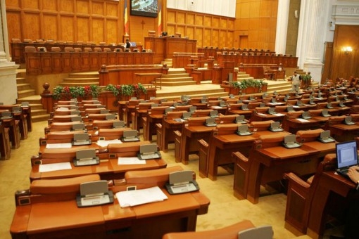 Politicienii clujeni care și-au luat „adio” de la Parlament. Prin ce s-au remarcat și ce planuri au în continuare?