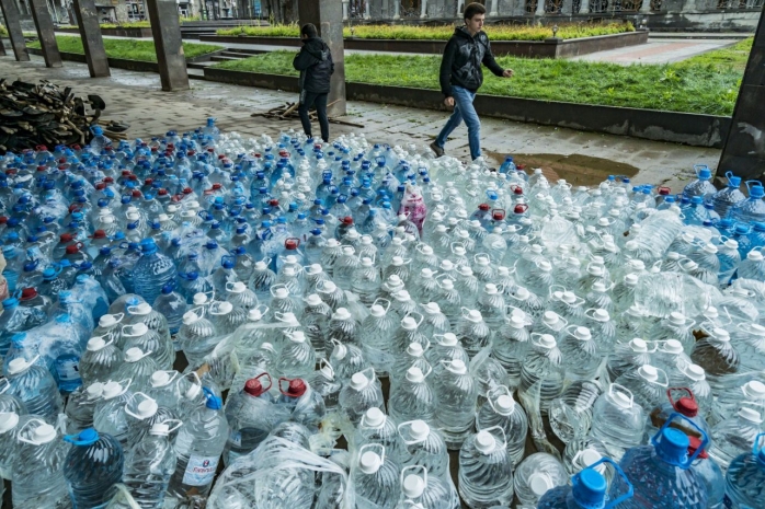 Românii vor plăti 50 de bani pentru fiecare ambalaj cumpărat. Cum își pot recupera banii înapoi?