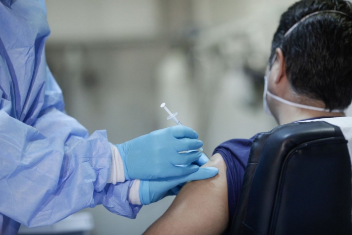 Un medic rezident din Cluj a suferit o semipareză după ce s-a vaccinat de COVID-19