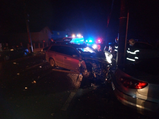  ACCIDENT GRAV în Gherla! Un bărbat de 50 de ani a fost rănit. FOTO